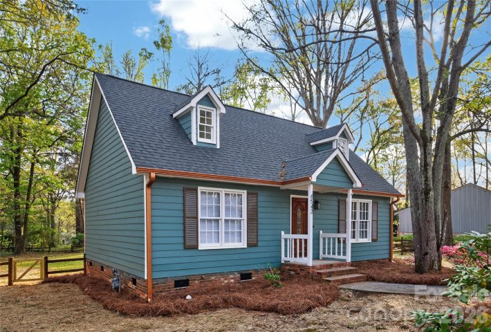 6543 Montezuma Trail sold home in Hickory Ridge, Charlotte, NC