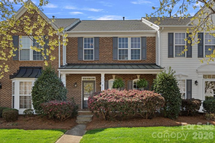 8117 Bridgegate Drive sold home in Gilead Ridge, Huntersville, NC