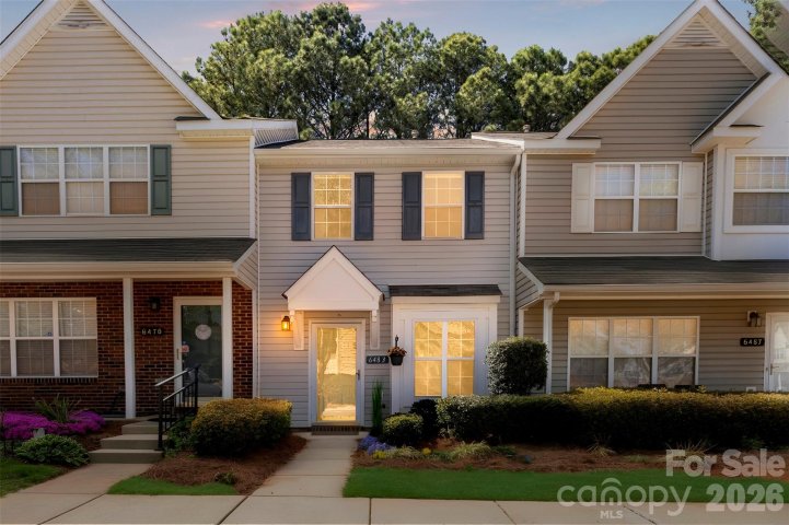 6483 Saint Bernard Way pending home in Hunter Downs, Charlotte, NC