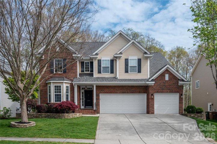 8028 Penman Springs Drive pending home in Providence Grove, Waxhaw, NC