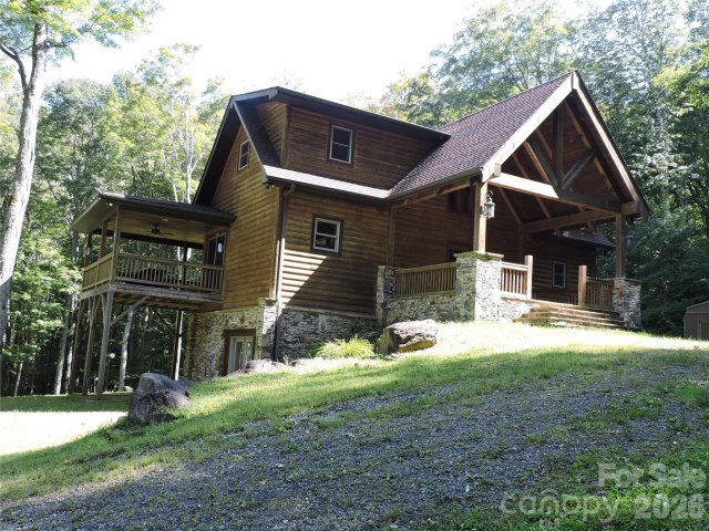 A home in Amber Ranches, Bakersville