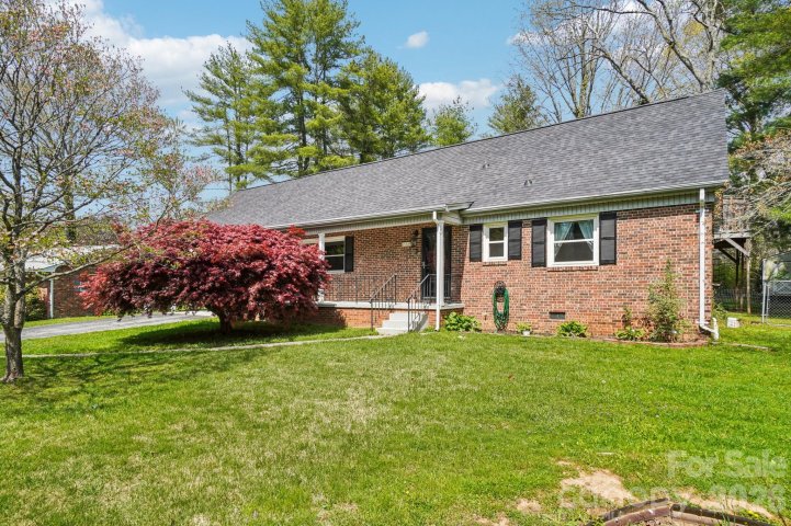 Homes in Brookland Manor, Hendersonville