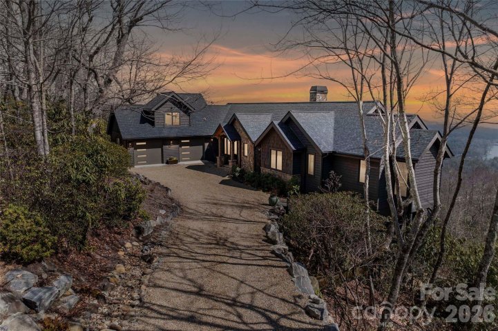 96 Moltz Court active home in Lake Toxaway Estates, Lake Toxaway, NC