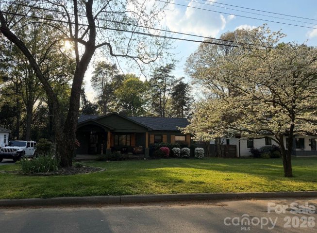 1715 Merry Oaks Road sold home in Merry Oaks, Charlotte, NC