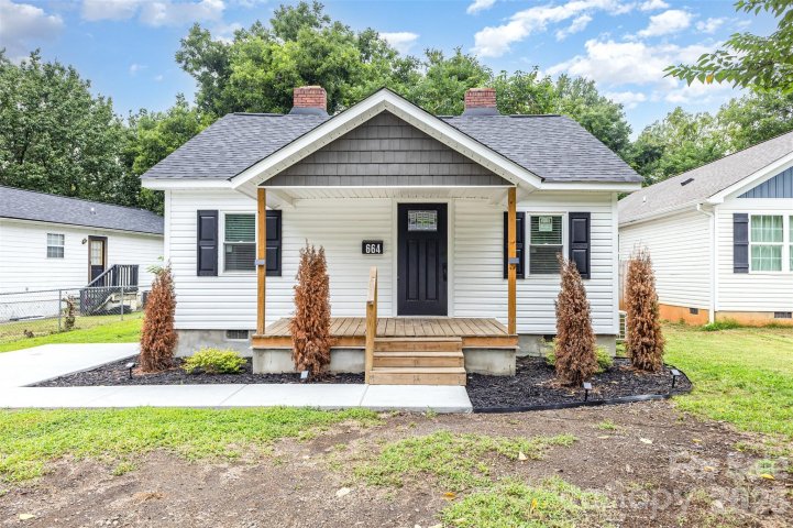 664 Simpson Street active home in Sunset Park, Rock Hill, SC
