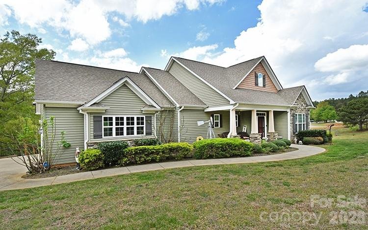 Homes in Mountain Creek, Iron Station