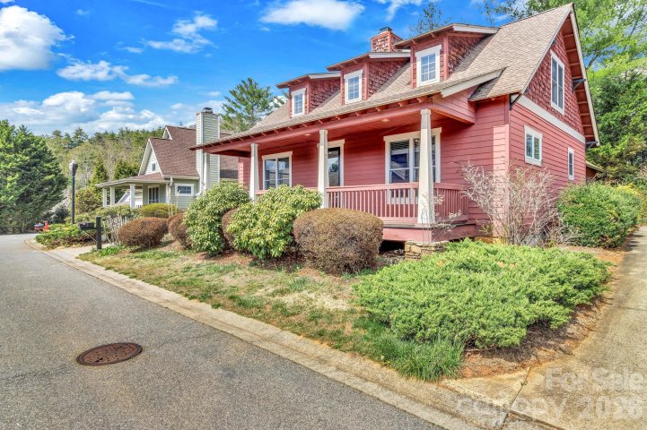 5 Veranda Trail active home in Eastwood Village, Asheville, NC