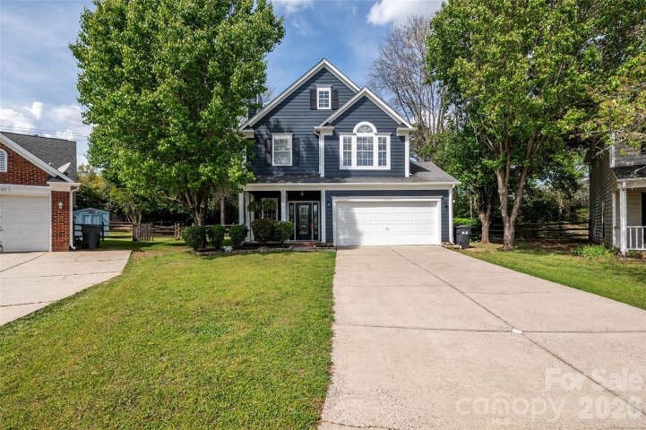 12007 Presnell Place sold home in Yorkshire, Charlotte, NC