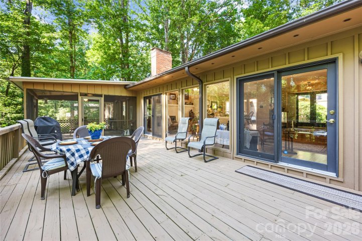 150 Stratford Place pending home in Country Club Hills, Salisbury, NC