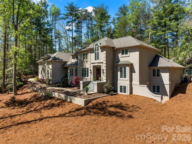 3 Fir Tree Lane active home in Biltmore Forest, Asheville, NC