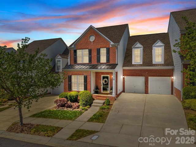 9711 Sunset Grove Drive pending home in Skybrook, Huntersville, NC