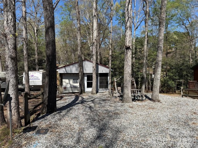 174 Canyon Loop active home in Twin Harbor, Mount Gilead, NC