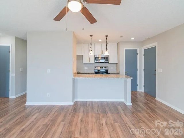 6112 Meadow Rose Lane pending home in Rosecroft, Charlotte, NC