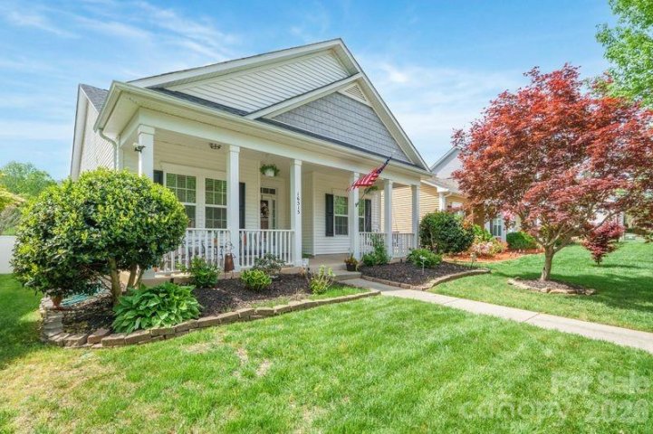 16515 Amberside Road sold home in Alexander Chase, Cornelius, NC
