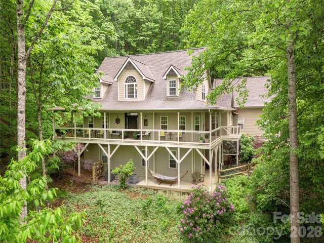 417 Blue Mist Way active home in Avery Park, Arden, NC
