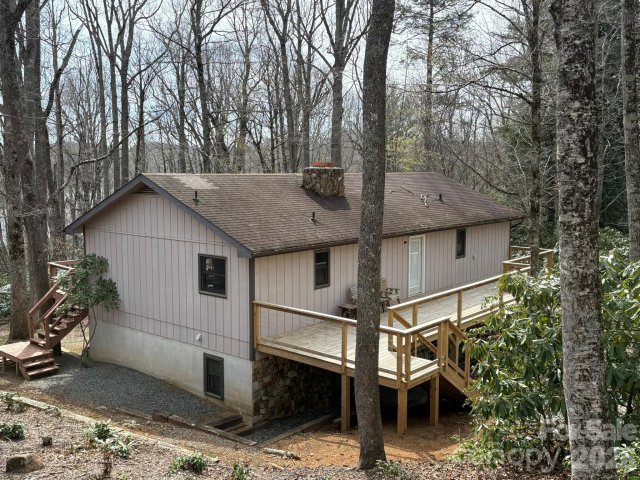114 Lady Slipper Loop active home in Linville Land Harbor, Newland, NC