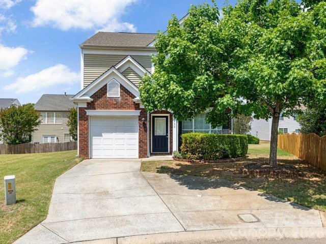 2450 Normancrest Court sold home in Willowmere, Charlotte, NC