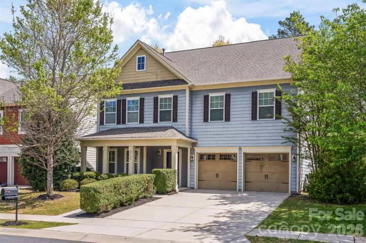 2166 Bluebell Way active home in Lake Ridge, Tega Cay, SC