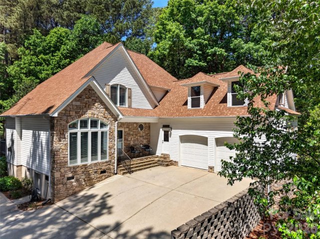 Homes in Somerset On Lake Norman, Terrell