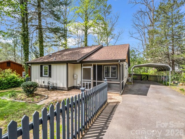 605 Rhododendron Avenue sold home in Methodist Colony, Black Mountain, NC