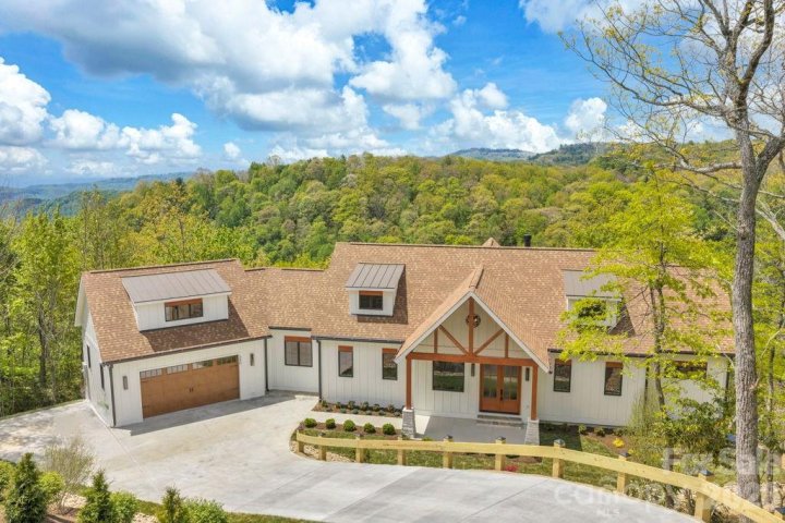 A home in Greystone IV, Boone