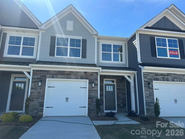 211 Viburnum Road active home in Blythe Mill, Waxhaw, NC