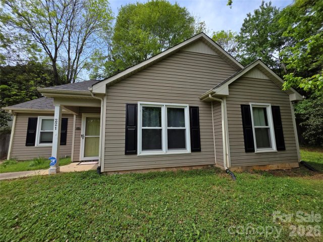 Homes in Catawba Heights, Mount Holly