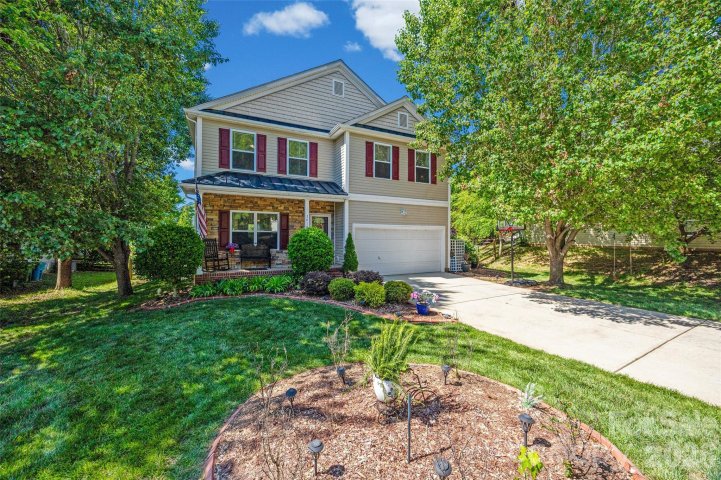 3419 Pickney Bluff pending home in Sandy Pointe, Fort Mill, SC