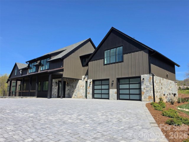 6 Walnut Valley Parkway active home in The Cliffs At Walnut Cove, Arden, NC