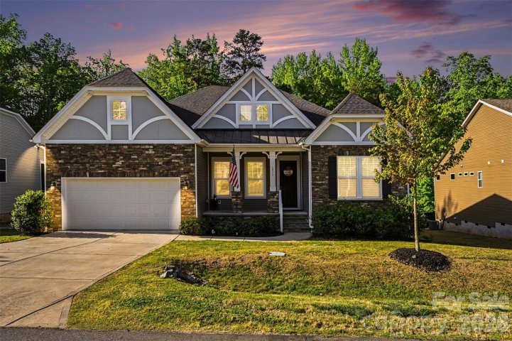 1033 Moonlight Mist Road pending home in Morgans Branch, Belmont, NC