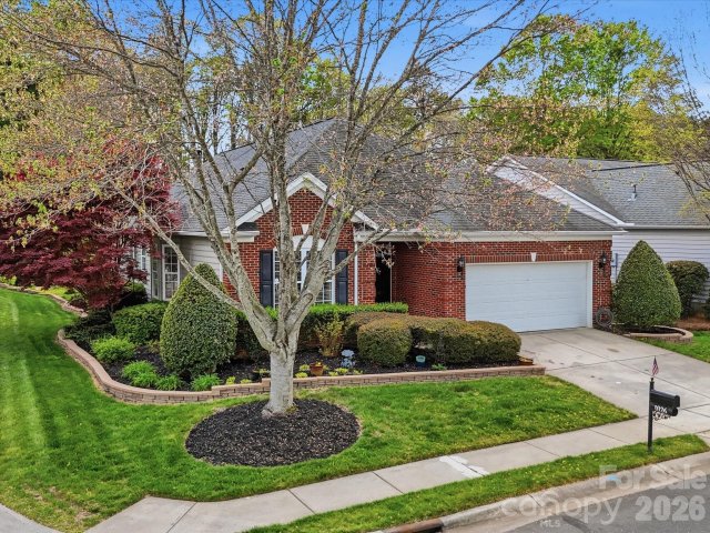 1026 Platinum Drive pending home in Four Seasons At Gold Hill, Fort Mill, SC