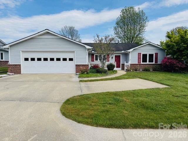 208 Dartcrest Drive sold home in Blue Ridge Villas, Hendersonville, NC