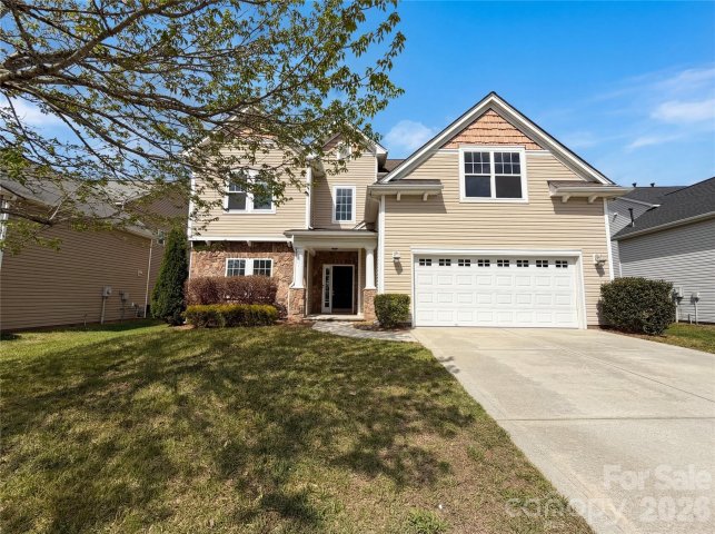 9696 Ravenscroft Lane active home in Moss Creek Village, Concord, NC
