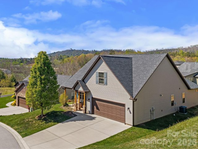 233 Water Leaf Drive pending home in Maple Trace, Weaverville, NC