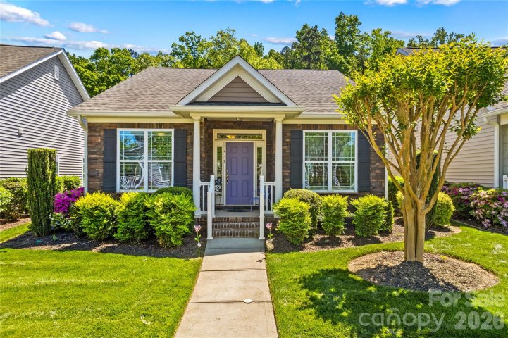 11516 Dublin Crescent Road pending home in Baileys Glen, Cornelius, NC