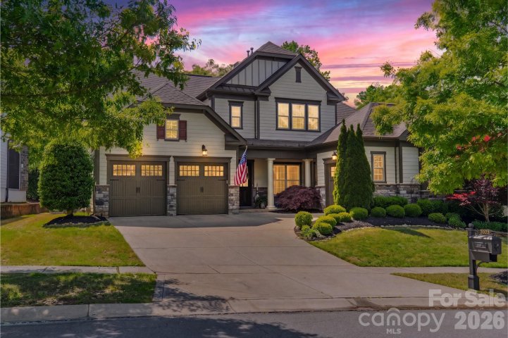 2077 Tatton Hall Road active home in Springfield, Fort Mill, SC