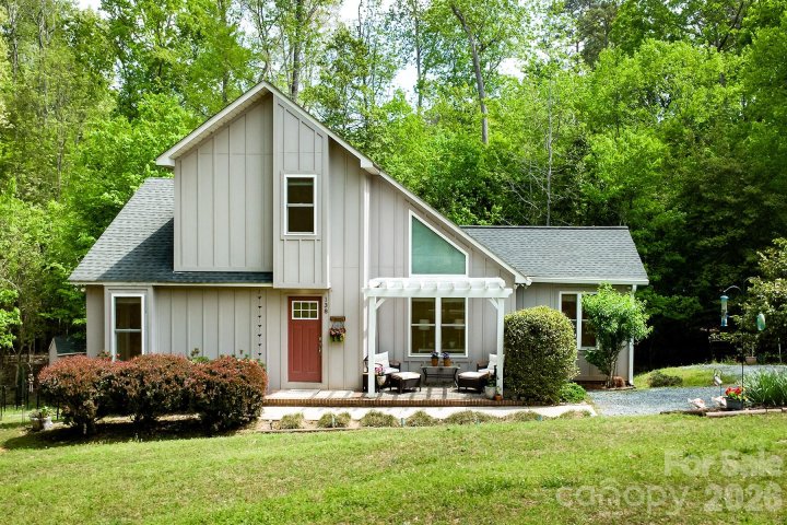 138 Uwharrie Court active home in Woodrun, Mount Gilead, NC