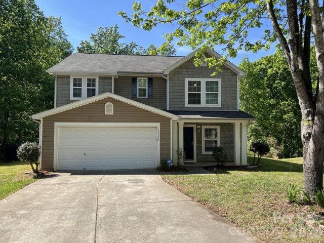 14043 Pinyon Pine Lane pending home in Kingstree, Charlotte, NC