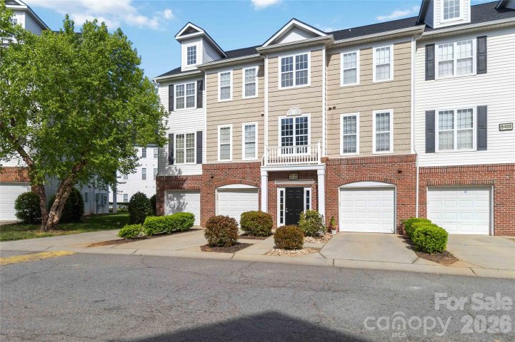 6432 Park Pond Drive sold home in Walnut Creek, Charlotte, NC