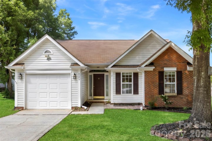 4175 Medford Drive pending home in Oak Park, Concord, NC