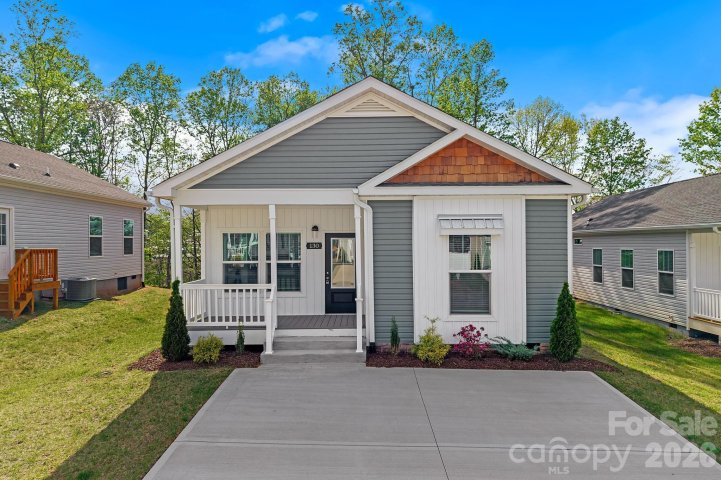 130 Bellamy Road pending home in Brooks Cove, Asheville, NC