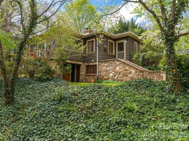 686 New Haw Creek Road pending home in Haw Creek, Asheville, NC