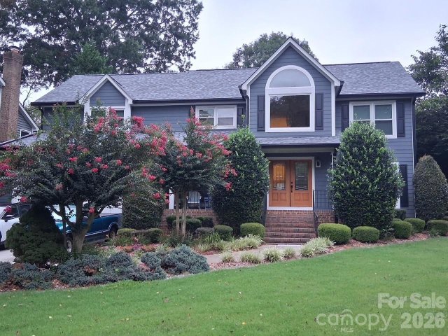 12504 Cliffcreek Drive sold home in Cedarfield, Huntersville, NC