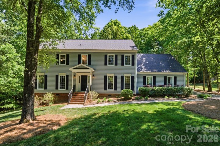 6200 Gold Wagon Lane pending home in Farmwood, Mint Hill, NC