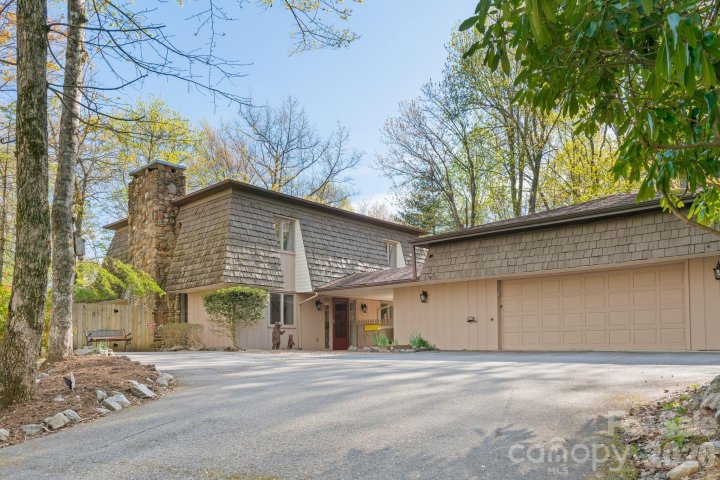 363 S Sequoyah Lane active home in Connestee Falls, Brevard, NC