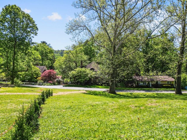 99999 Country Club Road pending home in Kimberly Heights, Asheville, NC
