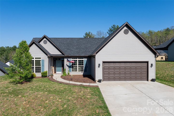 508 Rosebud Orchid Way sold home in Maple Trace, Weaverville, NC