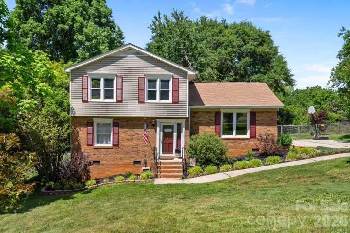 Homes in Suburban Heights, Gastonia