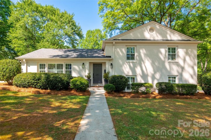 651 Sandridge Road pending home in Madison Park, Charlotte, NC