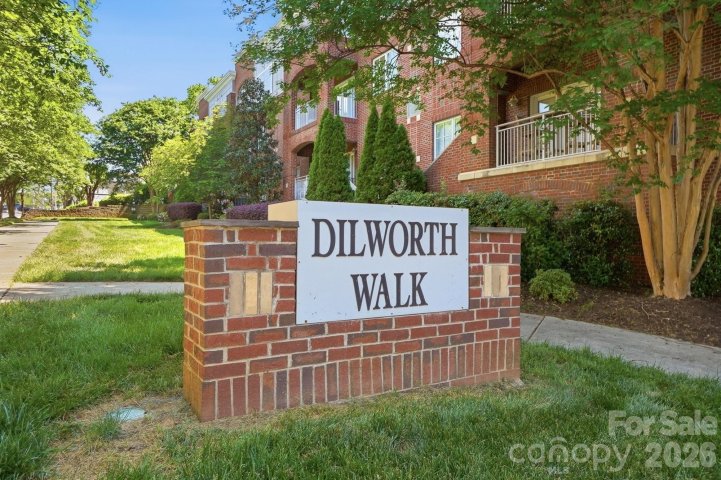 1829 Kenilworth Avenue active home in Dilworth, Charlotte, NC